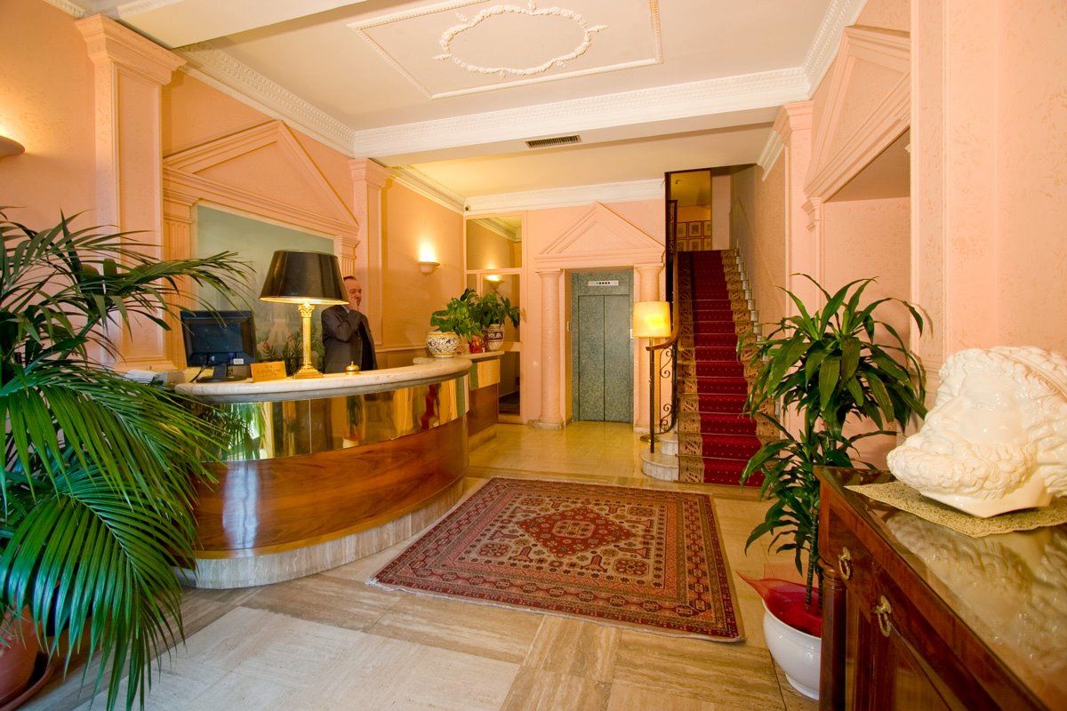 Hotel Laurentia Roma Exterior foto